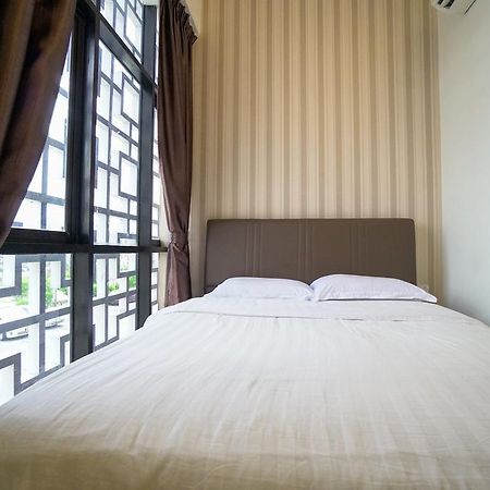 Crystal Garden Hotel - Seri Kembangan Εξωτερικό φωτογραφία